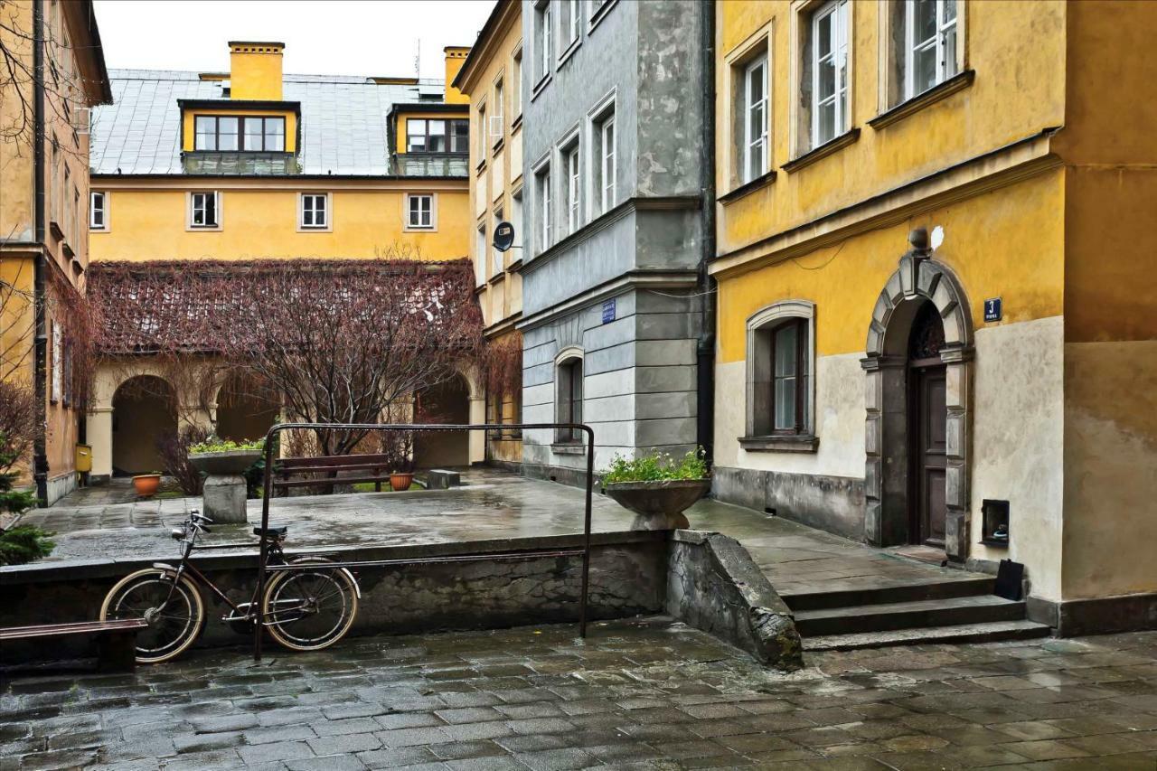 Piwnaeu * Warsaw